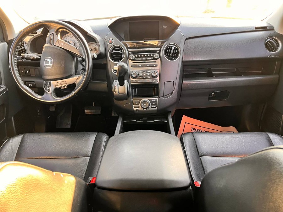 2013 Honda Pilot 4WD 4dr Touring w/RES & Navi, available for sale in Santa Ana, California | Auto Max Of Santa Ana. Santa Ana, California 2013 Honda Pilot 4WD 4dr Touring w/RES & Navi, available for sale in Santa Ana, California | Auto Max Of Santa Ana. Santa Ana, California