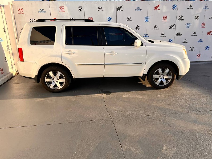 2013 Honda Pilot 4WD 4dr Touring w/RES & Navi, available for sale in Santa Ana, California | Auto Max Of Santa Ana. Santa Ana, California 2013 Honda Pilot 4WD 4dr Touring w/RES & Navi, available for sale in Santa Ana, California | Auto Max Of Santa Ana. Santa Ana, California