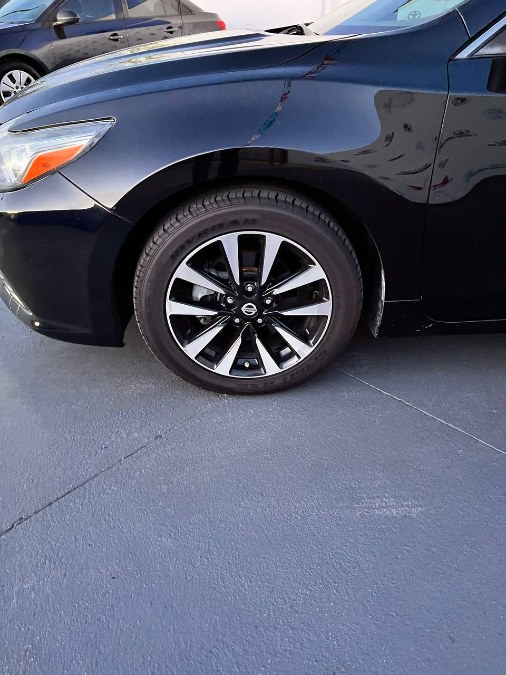 2018 Nissan Altima 2.5 SV Sedan, available for sale in Santa Ana, California | Auto Max Of Santa Ana. Santa Ana, California 2018 Nissan Altima 2.5 SV Sedan, available for sale in Santa Ana, California | Auto Max Of Santa Ana. Santa Ana, California