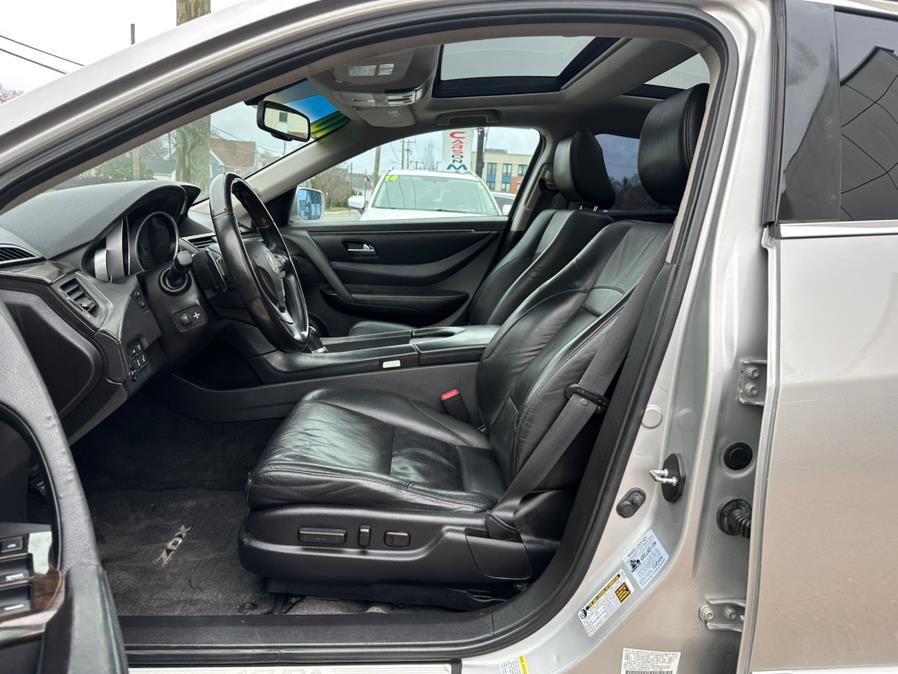 2010 Acura ZDX AWD 4dr Advance Pkg, available for sale in Manchester, Connecticut | Carsonmain LLC. Manchester, Connecticut 2010 Acura ZDX AWD 4dr Advance Pkg, available for sale in Manchester, Connecticut | Carsonmain LLC. Manchester, Connecticut