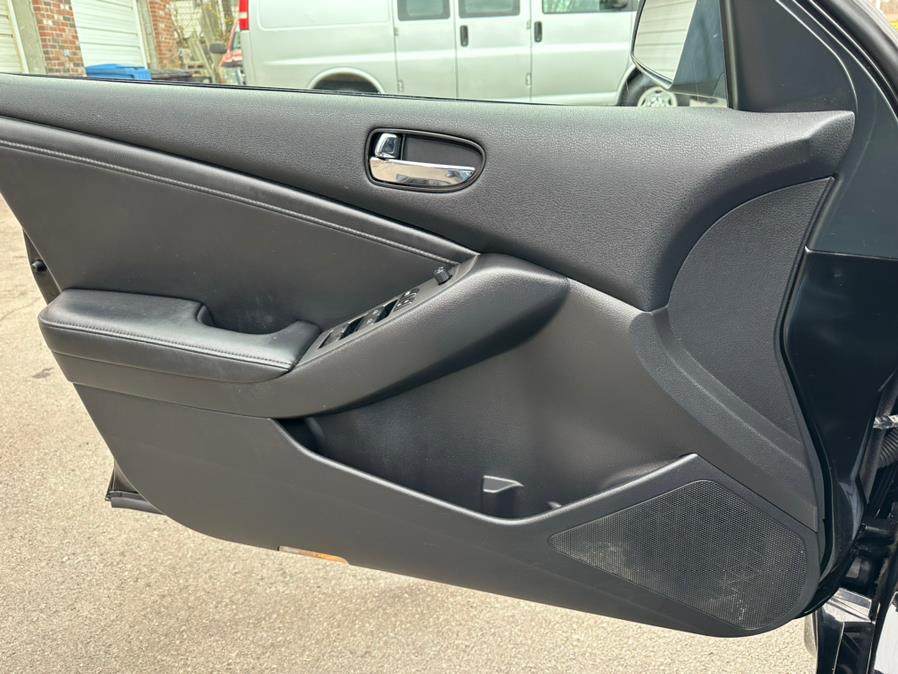 2012 Nissan Altima SL, available for sale in New Britain, Connecticut | Central Auto Sales & Service. New Britain, Connecticut 2012 Nissan Altima SL, available for sale in New Britain, Connecticut | Central Auto Sales & Service. New Britain, Connecticut