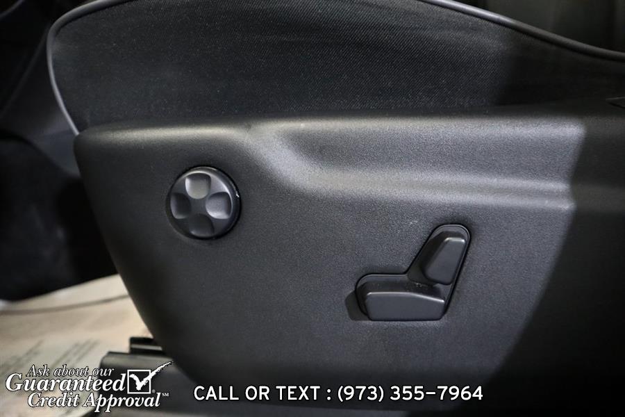 2019 Jeep Grand Cherokee Overland, available for sale in Haskell, New Jersey | City Motor Group Inc.. Haskell, New Jersey 2019 Jeep Grand Cherokee Overland, available for sale in Haskell, New Jersey | City Motor Group Inc.. Haskell, New Jersey