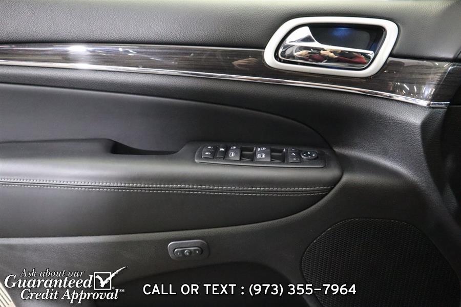 2019 Jeep Grand Cherokee Overland, available for sale in Haskell, New Jersey | City Motor Group Inc.. Haskell, New Jersey 2019 Jeep Grand Cherokee Overland, available for sale in Haskell, New Jersey | City Motor Group Inc.. Haskell, New Jersey