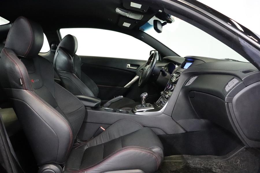 2015 Hyundai Genesis Coupe R-SPEC 3.8, available for sale in Paterson, New Jersey | Fast Track Motors. Paterson, New Jersey 2015 Hyundai Genesis Coupe R-SPEC 3.8, available for sale in Paterson, New Jersey | Fast Track Motors. Paterson, New Jersey