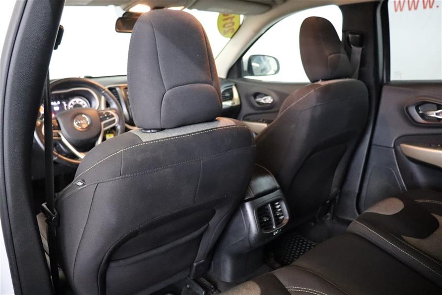 2018 Jeep Cherokee LATITUDE, available for sale in Paterson, New Jersey | Fast Track Motors. Paterson, New Jersey 2018 Jeep Cherokee LATITUDE, available for sale in Paterson, New Jersey | Fast Track Motors. Paterson, New Jersey