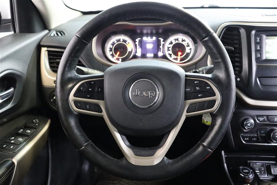 2018 Jeep Cherokee LATITUDE, available for sale in Paterson, New Jersey | Fast Track Motors. Paterson, New Jersey 2018 Jeep Cherokee LATITUDE, available for sale in Paterson, New Jersey | Fast Track Motors. Paterson, New Jersey