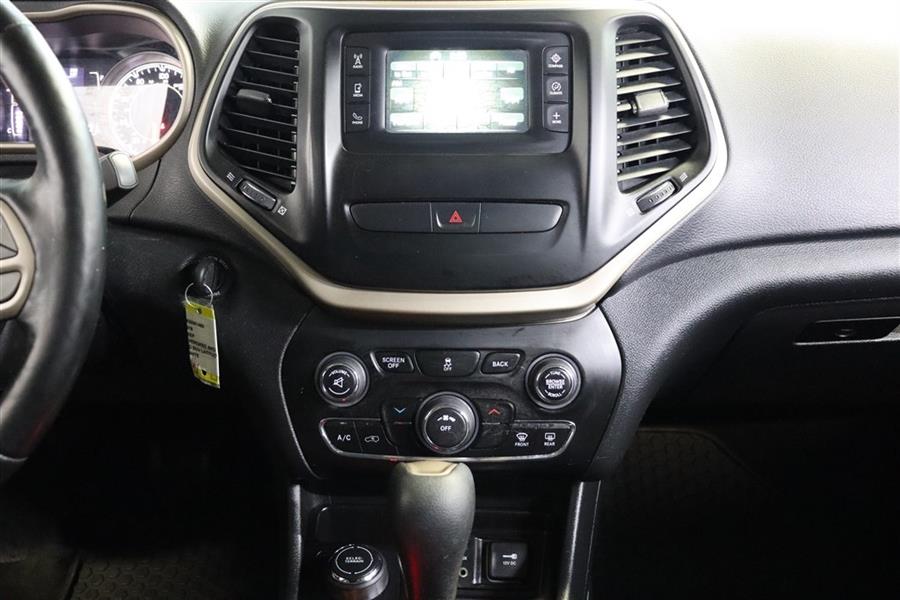 2018 Jeep Cherokee LATITUDE, available for sale in Paterson, New Jersey | Fast Track Motors. Paterson, New Jersey 2018 Jeep Cherokee LATITUDE, available for sale in Paterson, New Jersey | Fast Track Motors. Paterson, New Jersey