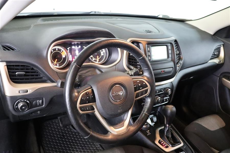 2018 Jeep Cherokee LATITUDE, available for sale in Paterson, New Jersey | Fast Track Motors. Paterson, New Jersey 2018 Jeep Cherokee LATITUDE, available for sale in Paterson, New Jersey | Fast Track Motors. Paterson, New Jersey
