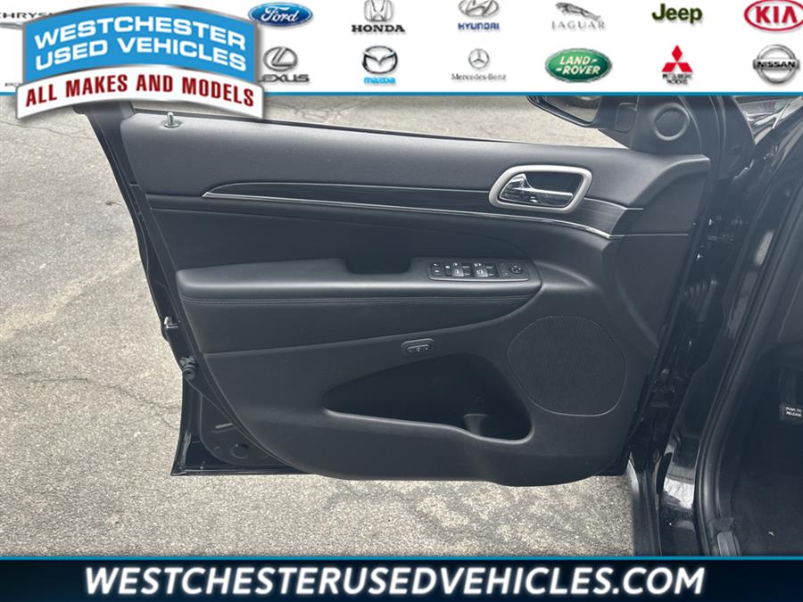 2020 Jeep Grand Cherokee Limited, available for sale in White Plains, New York | Westchester Used Vehicles. White Plains, New York 2020 Jeep Grand Cherokee Limited, available for sale in White Plains, New York | Westchester Used Vehicles. White Plains, New York
