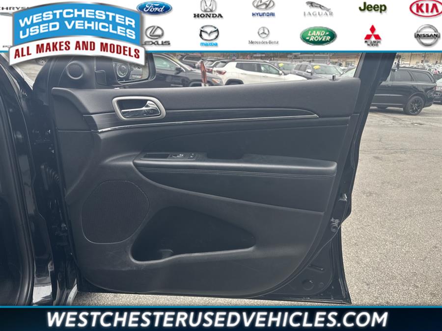 2020 Jeep Grand Cherokee Limited, available for sale in White Plains, New York | Westchester Used Vehicles. White Plains, New York 2020 Jeep Grand Cherokee Limited, available for sale in White Plains, New York | Westchester Used Vehicles. White Plains, New York