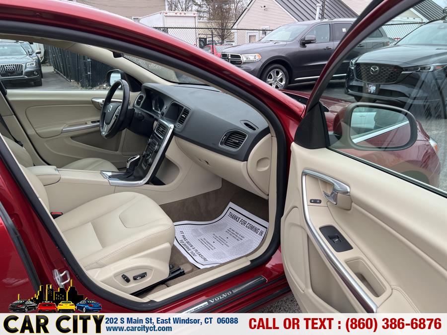 2015 Volvo S60 4dr Sdn T5 Premier AWD, available for sale in East Windsor, Connecticut | Car City LLC. East Windsor, Connecticut 2015 Volvo S60 4dr Sdn T5 Premier AWD, available for sale in East Windsor, Connecticut | Car City LLC. East Windsor, Connecticut