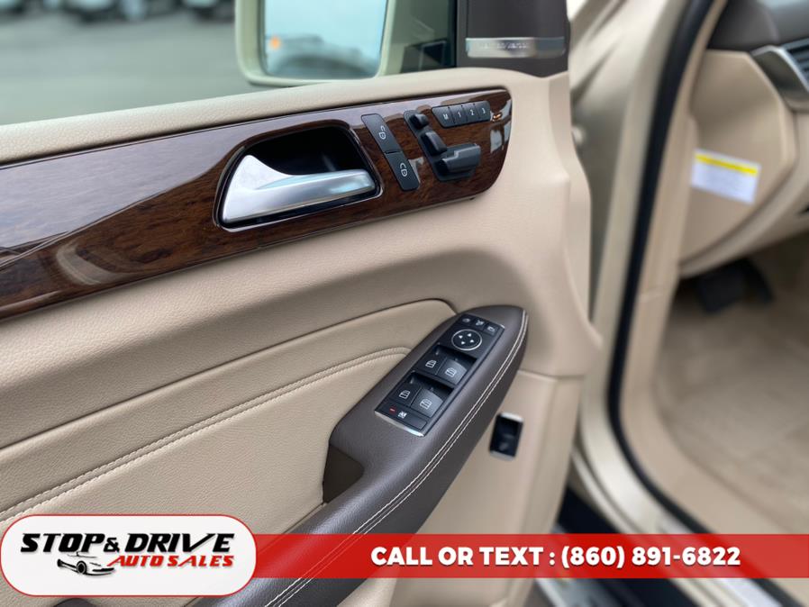 2013 Mercedes-Benz M-Class 4MATIC 4dr ML 350, available for sale in East Windsor, Connecticut | Stop & Drive Auto Sales. East Windsor, Connecticut 2013 Mercedes-Benz M-Class 4MATIC 4dr ML 350, available for sale in East Windsor, Connecticut | Stop & Drive Auto Sales. East Windsor, Connecticut