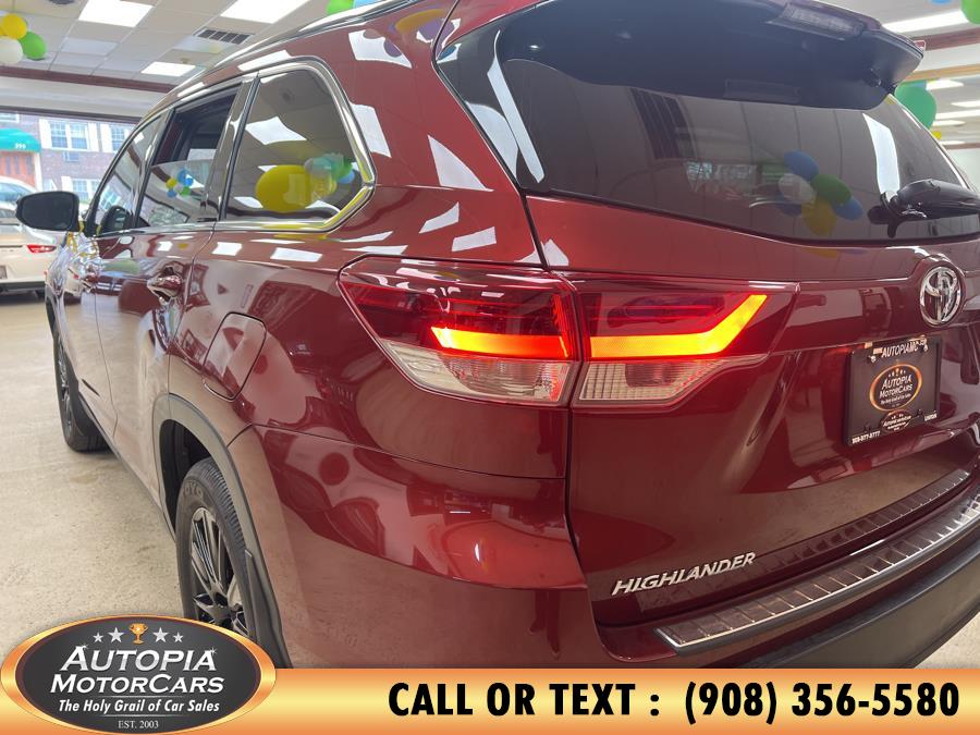 2019 Toyota Highlander SE V6 AWD (Natl), available for sale in Union, New Jersey | Autopia Motorcars Inc. Union, New Jersey