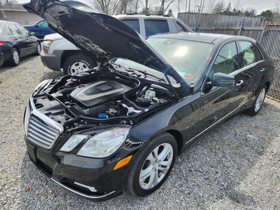 2010 Mercedes-Benz E-Class 4dr Sdn E350 Luxury 4MATIC, available for sale in West Babylon, New York | SGM Auto Sales. West Babylon, New York 2010 Mercedes-Benz E-Class 4dr Sdn E350 Luxury 4MATIC, available for sale in West Babylon, New York | SGM Auto Sales. West Babylon, New York