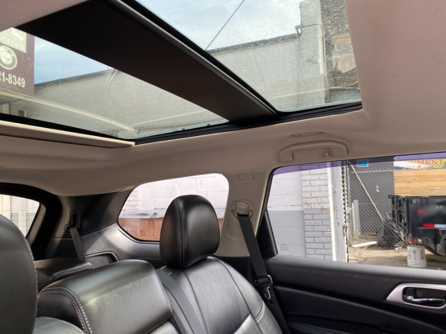 2014 Nissan Pathfinder 4WD 4dr SV, available for sale in Middle Village, New York | Middle Village Motors . Middle Village, New York 2014 Nissan Pathfinder 4WD 4dr SV, available for sale in Middle Village, New York | Middle Village Motors . Middle Village, New York