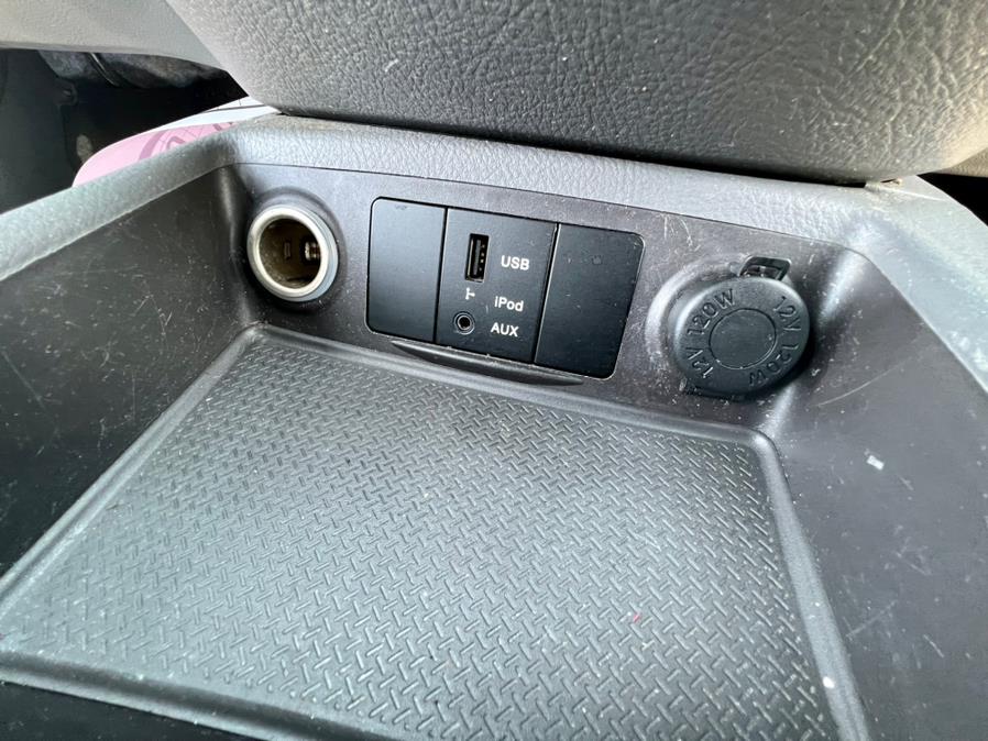2010 Hyundai Santa Fe FWD 4dr I4 Auto GLS, available for sale in Wallingford, Connecticut | Wallingford Auto Center LLC. Wallingford, Connecticut 2010 Hyundai Santa Fe FWD 4dr I4 Auto GLS, available for sale in Wallingford, Connecticut | Wallingford Auto Center LLC. Wallingford, Connecticut
