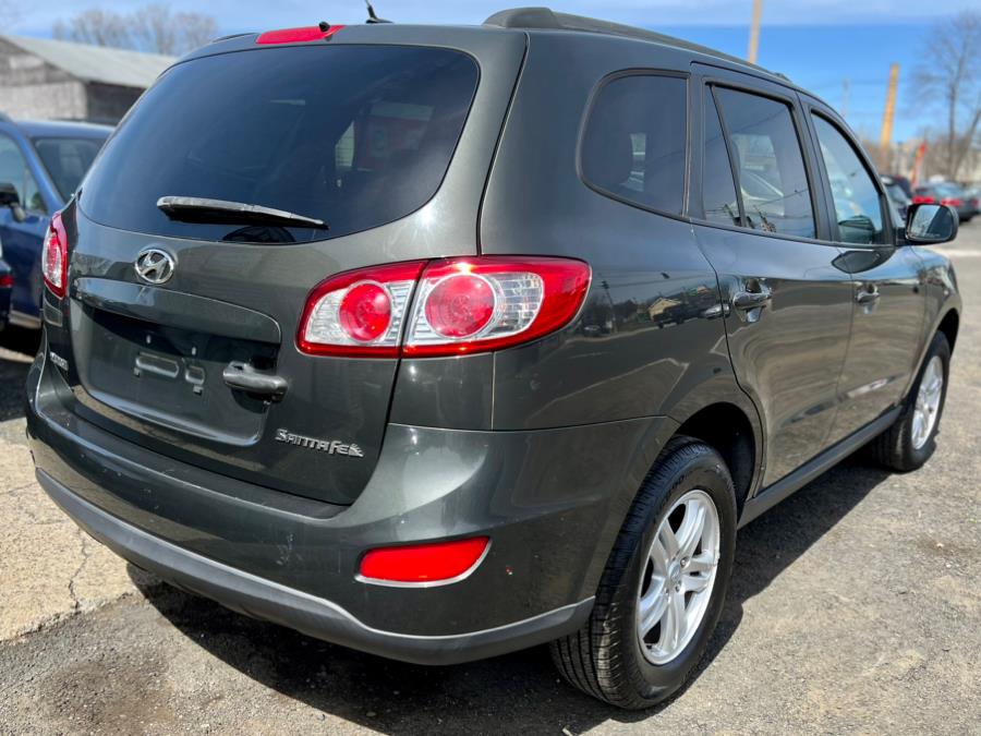 2010 Hyundai Santa Fe FWD 4dr I4 Auto GLS, available for sale in Wallingford, Connecticut | Wallingford Auto Center LLC. Wallingford, Connecticut 2010 Hyundai Santa Fe FWD 4dr I4 Auto GLS, available for sale in Wallingford, Connecticut | Wallingford Auto Center LLC. Wallingford, Connecticut