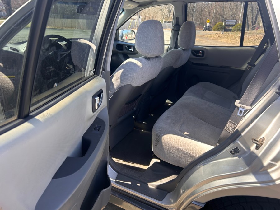 2005 Hyundai Santa Fe 4dr GLS 4WD 2.7L Auto, available for sale in South Hadley, Massachusetts | Payless Auto Sale. South Hadley, Massachusetts 2005 Hyundai Santa Fe 4dr GLS 4WD 2.7L Auto, available for sale in South Hadley, Massachusetts | Payless Auto Sale. South Hadley, Massachusetts
