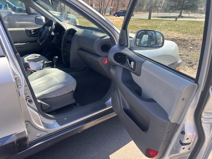 2005 Hyundai Santa Fe 4dr GLS 4WD 2.7L Auto, available for sale in South Hadley, Massachusetts | Payless Auto Sale. South Hadley, Massachusetts 2005 Hyundai Santa Fe 4dr GLS 4WD 2.7L Auto, available for sale in South Hadley, Massachusetts | Payless Auto Sale. South Hadley, Massachusetts