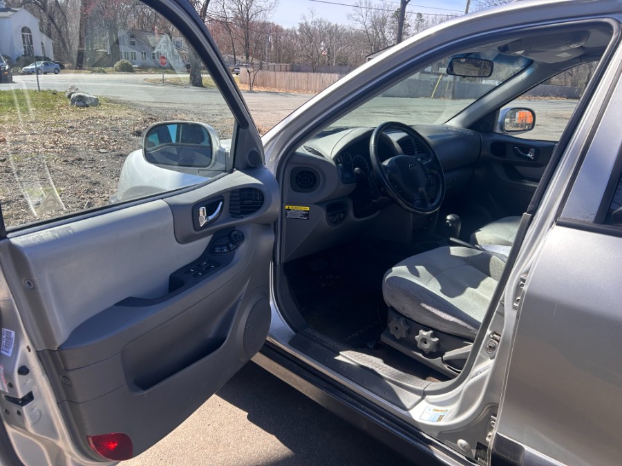 2005 Hyundai Santa Fe 4dr GLS 4WD 2.7L Auto, available for sale in South Hadley, Massachusetts | Payless Auto Sale. South Hadley, Massachusetts 2005 Hyundai Santa Fe 4dr GLS 4WD 2.7L Auto, available for sale in South Hadley, Massachusetts | Payless Auto Sale. South Hadley, Massachusetts