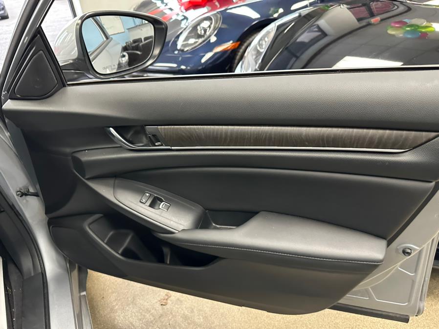 2019 Honda Accord Sedan EX 1.5T CVT, available for sale in Inwood, New York | 5 Towns Drive. Inwood, New York 2019 Honda Accord Sedan EX 1.5T CVT, available for sale in Inwood, New York | 5 Towns Drive. Inwood, New York