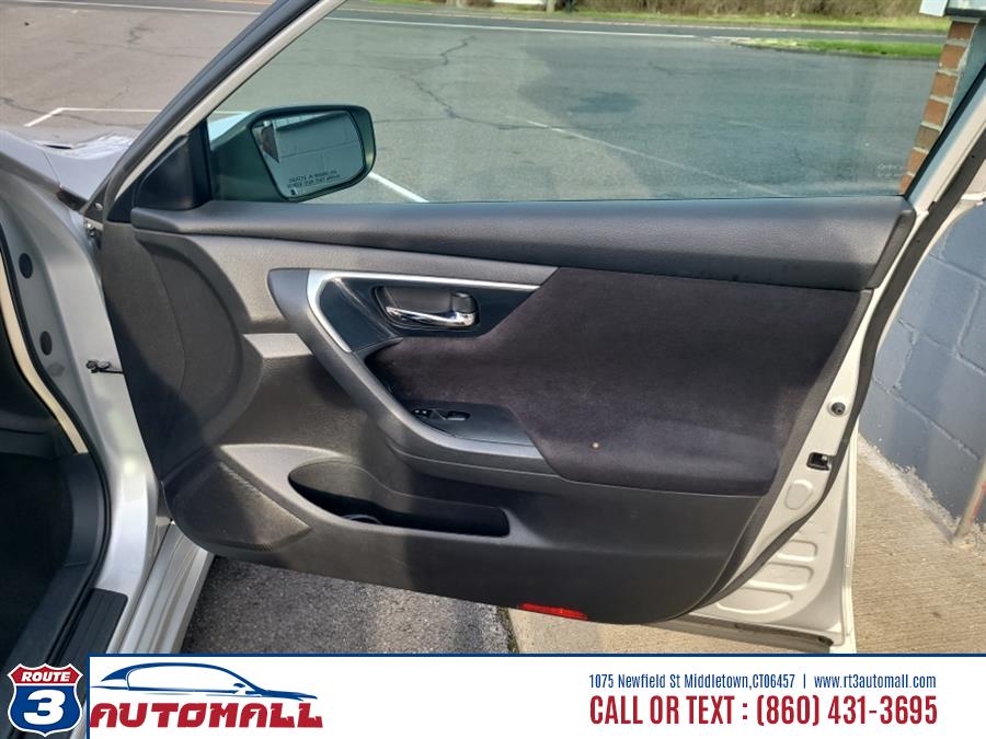 2013 Nissan Altima 4dr Sdn I4 2.5 S, available for sale in Middletown, Connecticut | RT 3 AUTO MALL LLC. Middletown, Connecticut 2013 Nissan Altima 4dr Sdn I4 2.5 S, available for sale in Middletown, Connecticut | RT 3 AUTO MALL LLC. Middletown, Connecticut