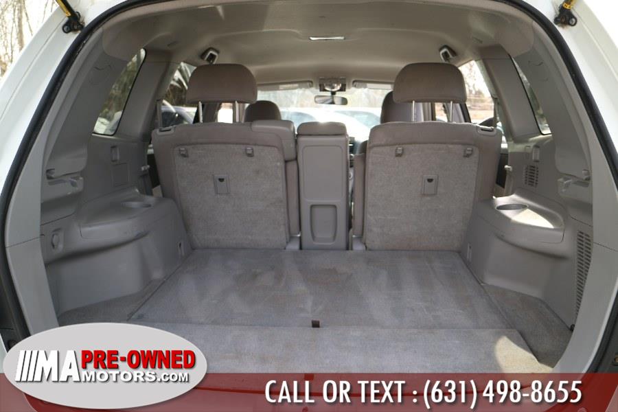 2008 Toyota Highlander Hybrid 4WD 4dr (Natl), available for sale in Huntington Station, New York | M & A Motors. Huntington Station, New York 2008 Toyota Highlander Hybrid 4WD 4dr (Natl), available for sale in Huntington Station, New York | M & A Motors. Huntington Station, New York