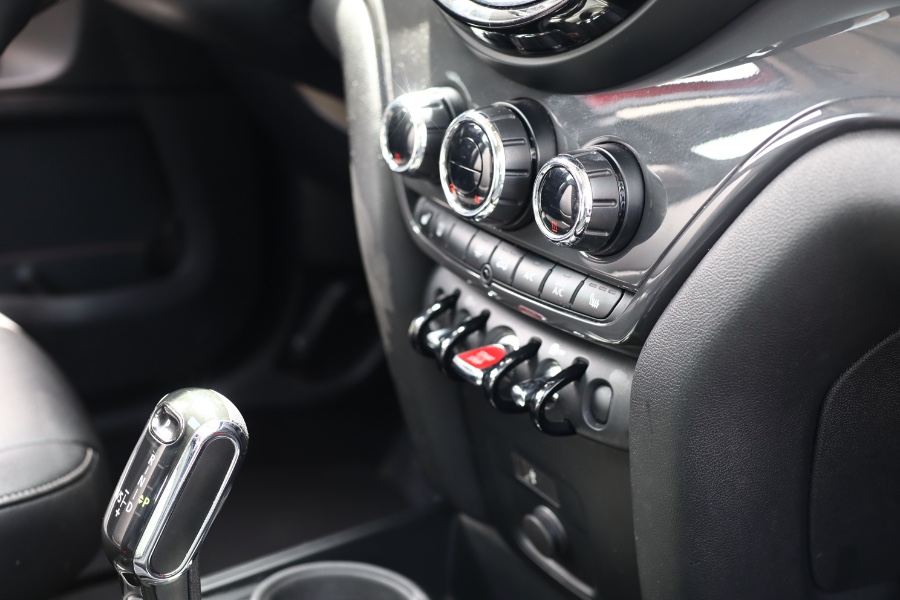 2020 MINI Countryman Cooper FWD, available for sale in Jamaica, New York | Hillside Auto Mall Inc.. Jamaica, New York 2020 MINI Countryman Cooper FWD, available for sale in Jamaica, New York | Hillside Auto Mall Inc.. Jamaica, New York