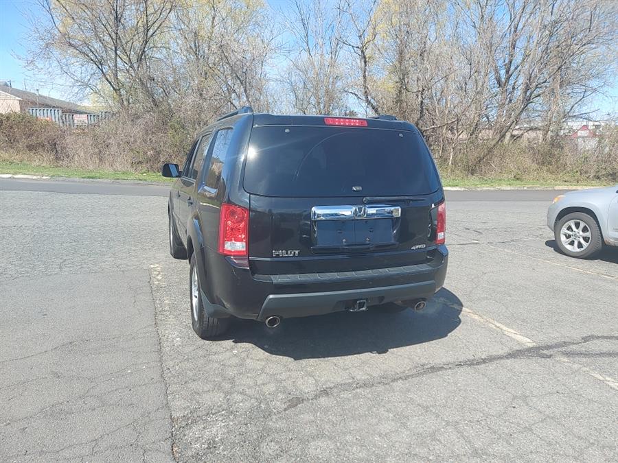 2011 Honda Pilot 4WD 4dr EX-L w/Navi, available for sale in West Hartford, Connecticut | Chadrad Motors llc. West Hartford, Connecticut 2011 Honda Pilot 4WD 4dr EX-L w/Navi, available for sale in West Hartford, Connecticut | Chadrad Motors llc. West Hartford, Connecticut