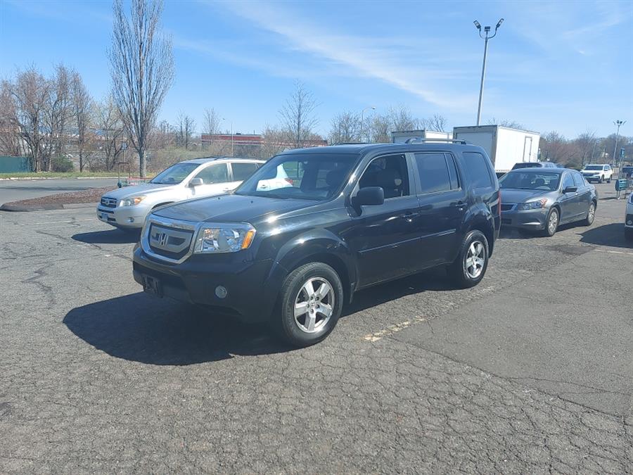 2011 Honda Pilot 4WD 4dr EX-L w/Navi, available for sale in West Hartford, Connecticut | Chadrad Motors llc. West Hartford, Connecticut 2011 Honda Pilot 4WD 4dr EX-L w/Navi, available for sale in West Hartford, Connecticut | Chadrad Motors llc. West Hartford, Connecticut