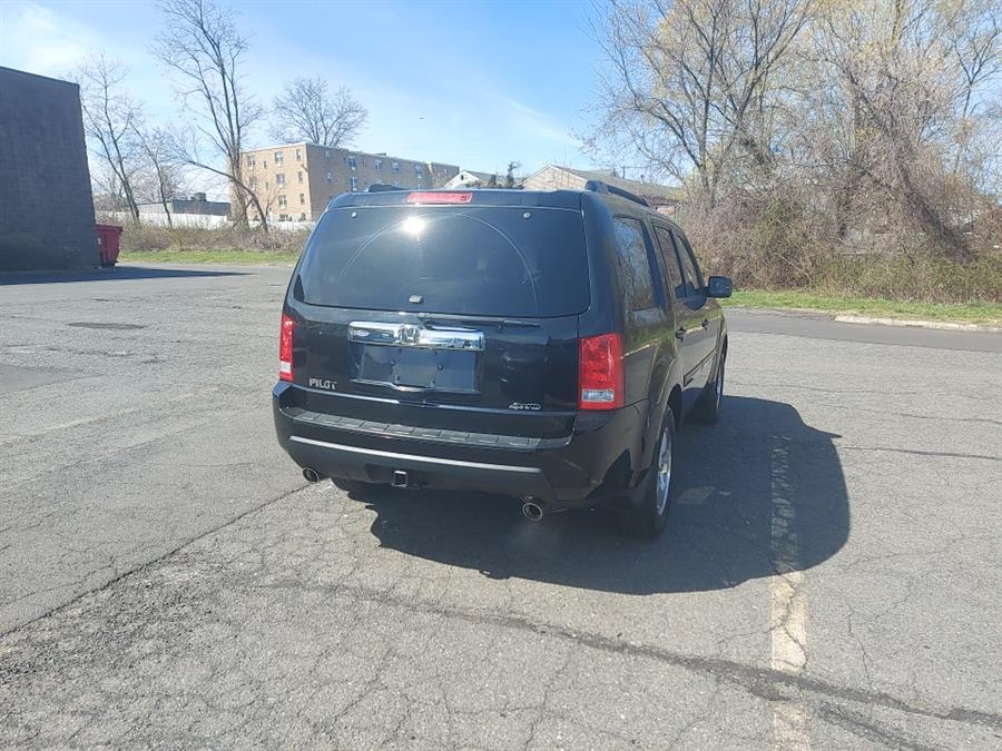 2011 Honda Pilot 4WD 4dr EX-L w/Navi, available for sale in West Hartford, Connecticut | Chadrad Motors llc. West Hartford, Connecticut 2011 Honda Pilot 4WD 4dr EX-L w/Navi, available for sale in West Hartford, Connecticut | Chadrad Motors llc. West Hartford, Connecticut