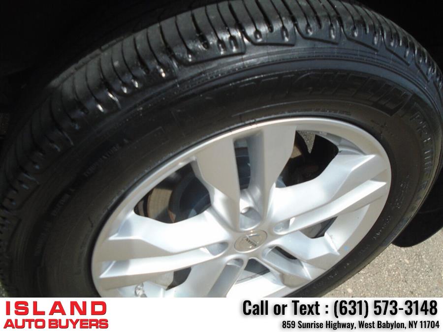 2012 Nissan Rogue SV AWD 4dr Crossover, available for sale in West Babylon, New York | Island Auto Buyers. West Babylon, New York 2012 Nissan Rogue SV AWD 4dr Crossover, available for sale in West Babylon, New York | Island Auto Buyers. West Babylon, New York