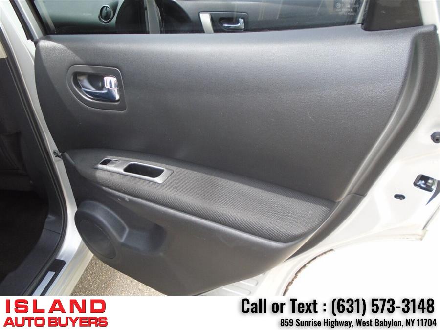 2012 Nissan Rogue SV AWD 4dr Crossover, available for sale in West Babylon, New York | Island Auto Buyers. West Babylon, New York 2012 Nissan Rogue SV AWD 4dr Crossover, available for sale in West Babylon, New York | Island Auto Buyers. West Babylon, New York