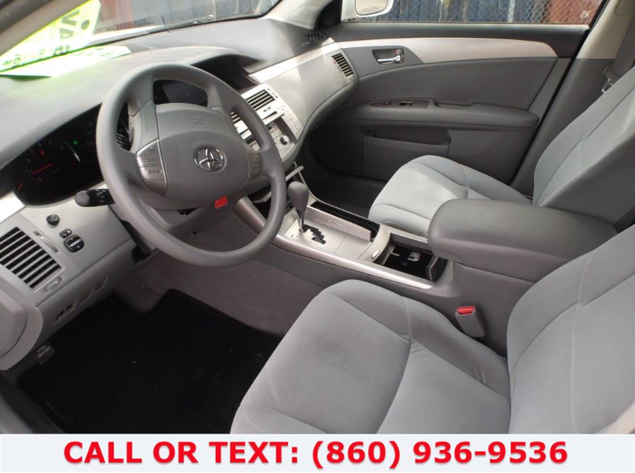 2010 Toyota Avalon 4dr Sdn XL (Natl), available for sale in Hartford, Connecticut | Lee Motors Sales Inc. Hartford, Connecticut 2010 Toyota Avalon 4dr Sdn XL (Natl), available for sale in Hartford, Connecticut | Lee Motors Sales Inc. Hartford, Connecticut