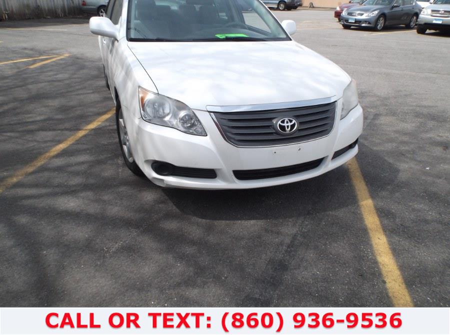 2010 Toyota Avalon 4dr Sdn XL (Natl), available for sale in Hartford, Connecticut | Lee Motors Sales Inc. Hartford, Connecticut 2010 Toyota Avalon 4dr Sdn XL (Natl), available for sale in Hartford, Connecticut | Lee Motors Sales Inc. Hartford, Connecticut
