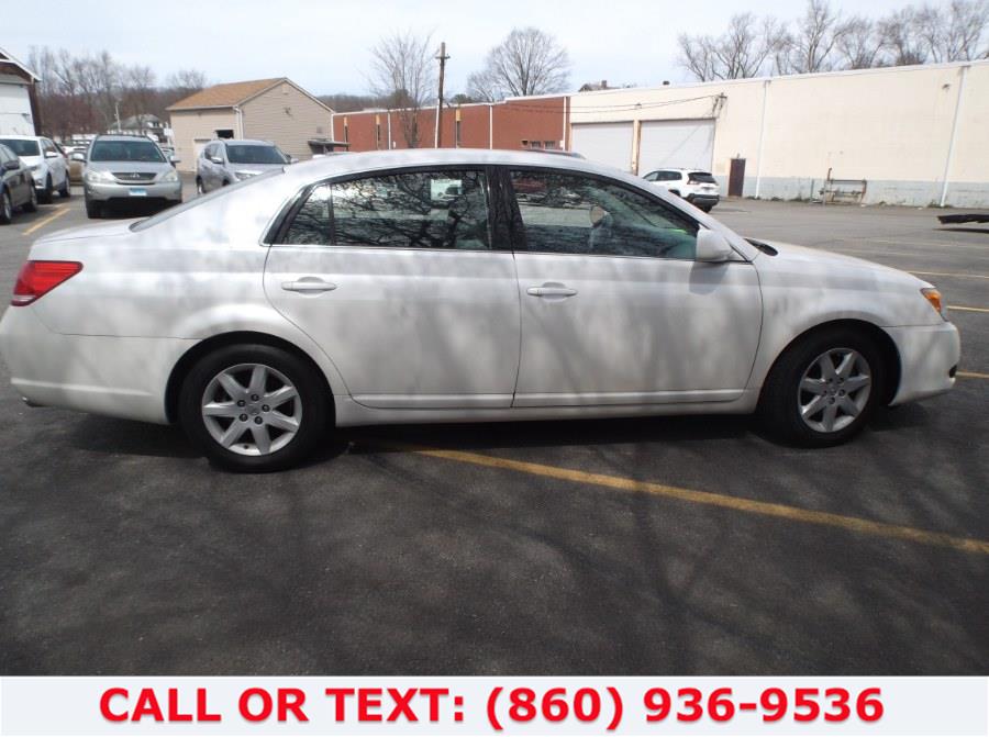 2010 Toyota Avalon 4dr Sdn XL (Natl), available for sale in Hartford, Connecticut | Lee Motors Sales Inc. Hartford, Connecticut 2010 Toyota Avalon 4dr Sdn XL (Natl), available for sale in Hartford, Connecticut | Lee Motors Sales Inc. Hartford, Connecticut