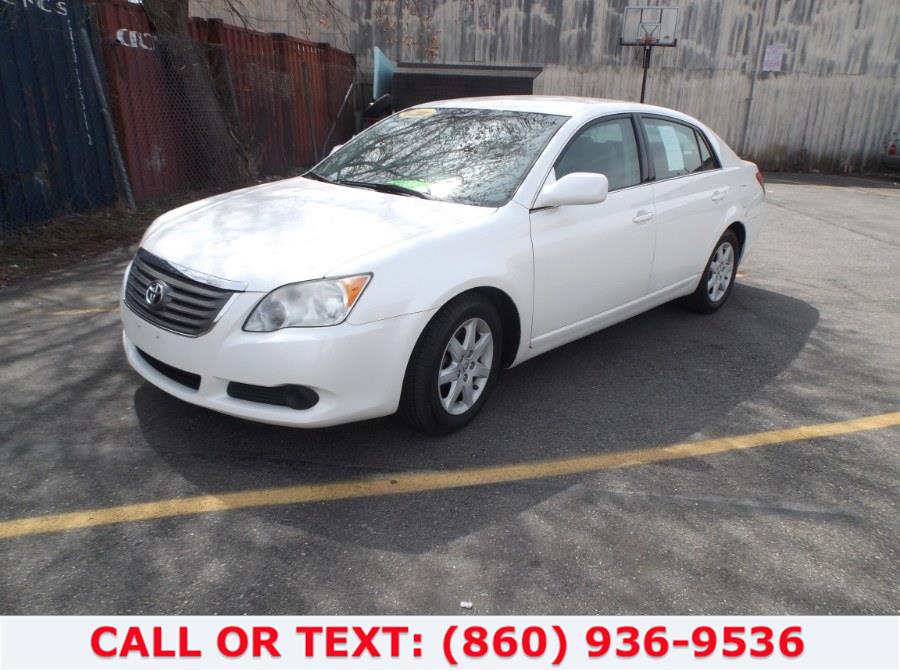 2010 Toyota Avalon 4dr Sdn XL (Natl), available for sale in Hartford, Connecticut | Lee Motors Sales Inc. Hartford, Connecticut 2010 Toyota Avalon 4dr Sdn XL (Natl), available for sale in Hartford, Connecticut | Lee Motors Sales Inc. Hartford, Connecticut