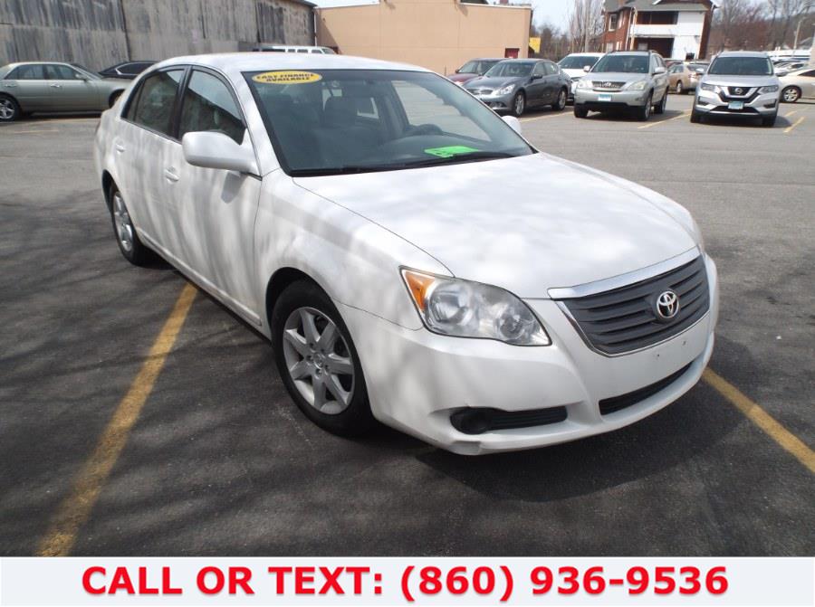 2010 Toyota Avalon 4dr Sdn XL (Natl), available for sale in Hartford, Connecticut | Lee Motors Sales Inc. Hartford, Connecticut 2010 Toyota Avalon 4dr Sdn XL (Natl), available for sale in Hartford, Connecticut | Lee Motors Sales Inc. Hartford, Connecticut