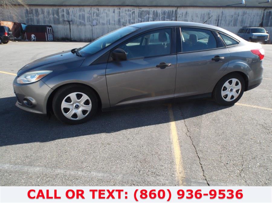 2014 Ford Focus 4dr Sdn S, available for sale in Hartford, Connecticut | Lee Motors Sales Inc. Hartford, Connecticut 2014 Ford Focus 4dr Sdn S, available for sale in Hartford, Connecticut | Lee Motors Sales Inc. Hartford, Connecticut