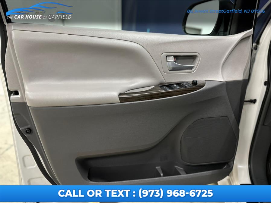 2016 Toyota Sienna 5dr 7-Pass Van XLE AWD (Natl), available for sale in Garfield, New Jersey | Car House Of Garfield. Garfield, New Jersey 2016 Toyota Sienna 5dr 7-Pass Van XLE AWD (Natl), available for sale in Garfield, New Jersey | Car House Of Garfield. Garfield, New Jersey