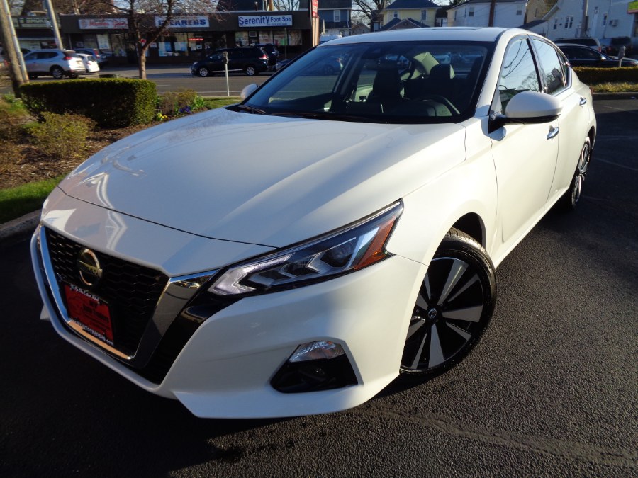 2022 Nissan Altima 2.5 SL Sedan, available for sale in Valley Stream, New York | NY Auto Traders. Valley Stream, New York
