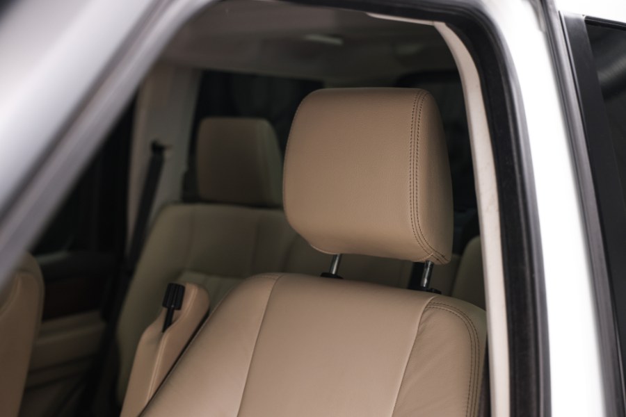 2016 Land Rover LR4 4WD 4dr HSE *Ltd Avail*, available for sale in North Salem, New York | Meccanic Shop North Inc. North Salem, New York 2016 Land Rover LR4 4WD 4dr HSE *Ltd Avail*, available for sale in North Salem, New York | Meccanic Shop North Inc. North Salem, New York