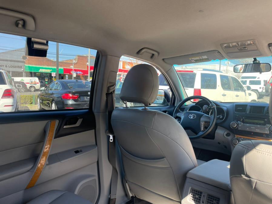 2009 Toyota Highlander Hybrid CLEAN CARFAX. Low Miles!!!, available for sale in Rosedale, New York | Sunrise Auto Sales. Rosedale, New York 2009 Toyota Highlander Hybrid CLEAN CARFAX. Low Miles!!!, available for sale in Rosedale, New York | Sunrise Auto Sales. Rosedale, New York