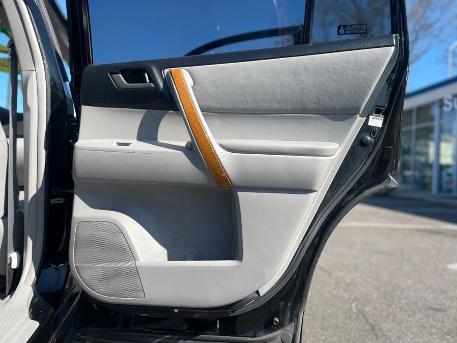 2009 Toyota Highlander Hybrid CLEAN CARFAX. Low Miles!!!, available for sale in Rosedale, New York | Sunrise Auto Sales. Rosedale, New York 2009 Toyota Highlander Hybrid CLEAN CARFAX. Low Miles!!!, available for sale in Rosedale, New York | Sunrise Auto Sales. Rosedale, New York