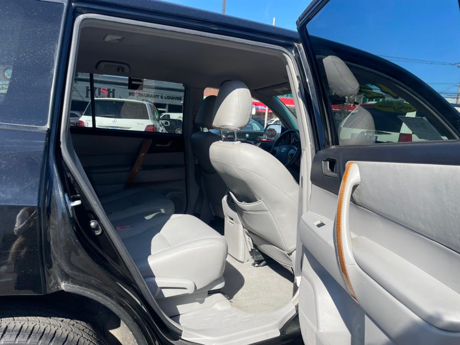 2009 Toyota Highlander Hybrid CLEAN CARFAX. Low Miles!!!, available for sale in Rosedale, New York | Sunrise Auto Sales. Rosedale, New York 2009 Toyota Highlander Hybrid CLEAN CARFAX. Low Miles!!!, available for sale in Rosedale, New York | Sunrise Auto Sales. Rosedale, New York