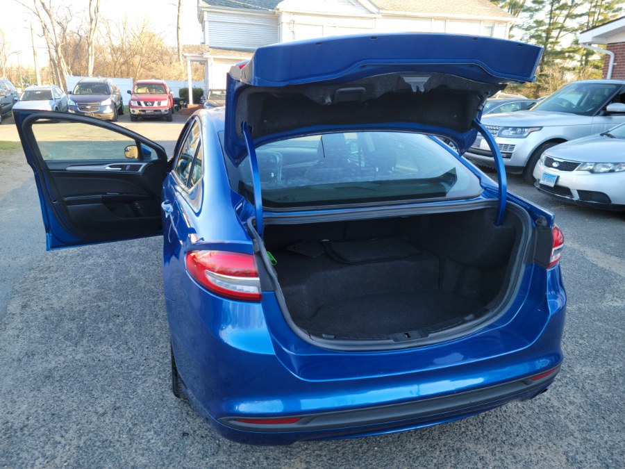 2017 Ford Fusion Hybrid SE FWD, available for sale in East Windsor, Connecticut | Toro Auto. East Windsor, Connecticut 2017 Ford Fusion Hybrid SE FWD, available for sale in East Windsor, Connecticut | Toro Auto. East Windsor, Connecticut