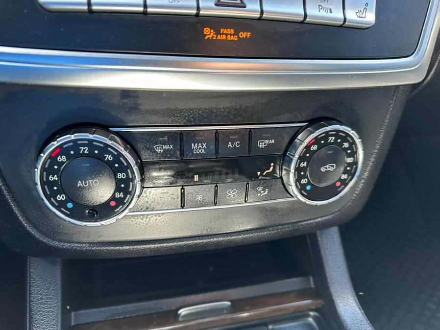 2013 Mercedes-Benz GL-Class 4MATIC 4dr GL 450, available for sale in South Windsor, Connecticut | Mike And Tony Auto Sales, Inc. South Windsor, Connecticut 2013 Mercedes-Benz GL-Class 4MATIC 4dr GL 450, available for sale in South Windsor, Connecticut | Mike And Tony Auto Sales, Inc. South Windsor, Connecticut