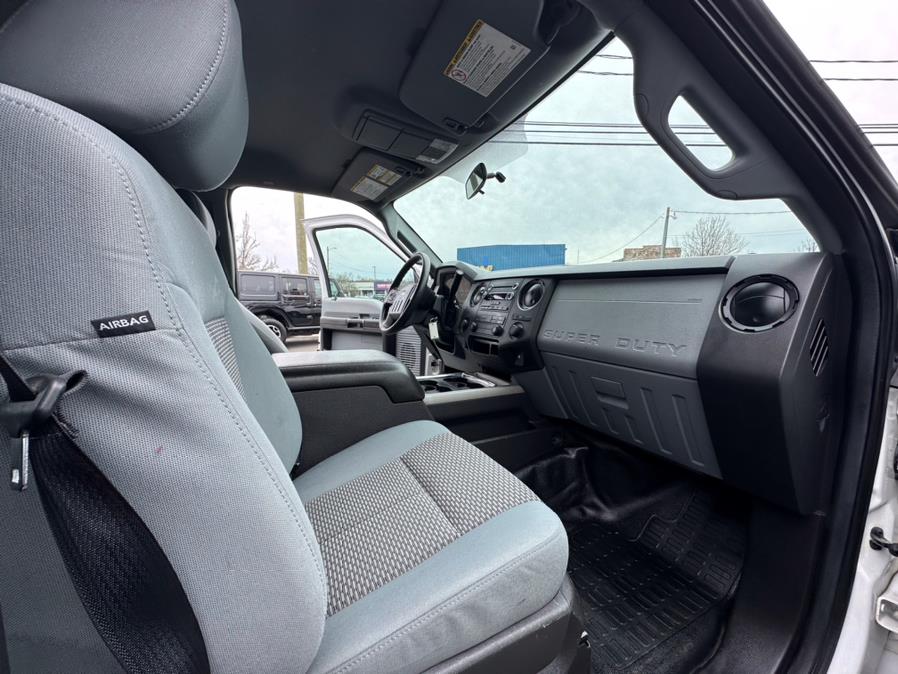 2016 Ford Super Duty F-250 SRW 4WD Crew Cab 172" XL, available for sale in West Hartford, Connecticut | AutoMax. West Hartford, Connecticut 2016 Ford Super Duty F-250 SRW 4WD Crew Cab 172" XL, available for sale in West Hartford, Connecticut | AutoMax. West Hartford, Connecticut