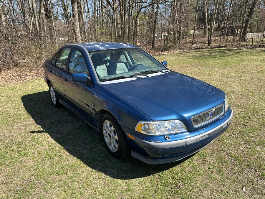 2000 Volvo S40 photo