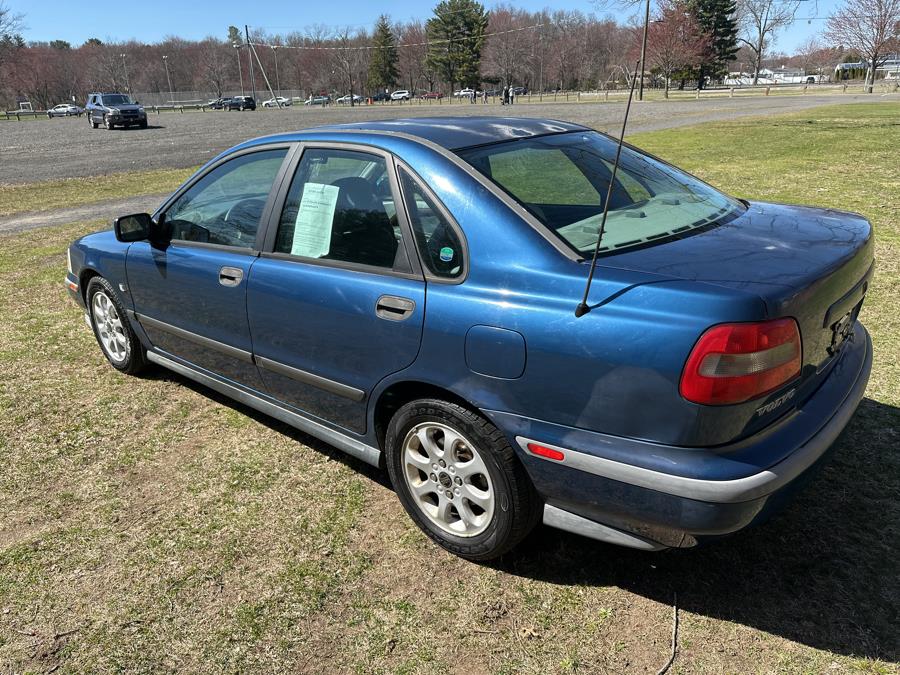 2000 Volvo S40 photo